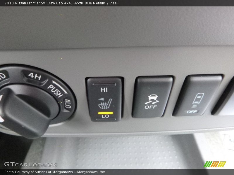 Controls of 2018 Frontier SV Crew Cab 4x4