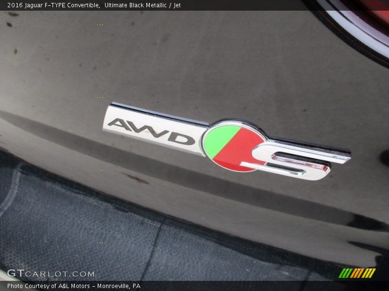 Ultimate Black Metallic / Jet 2016 Jaguar F-TYPE Convertible