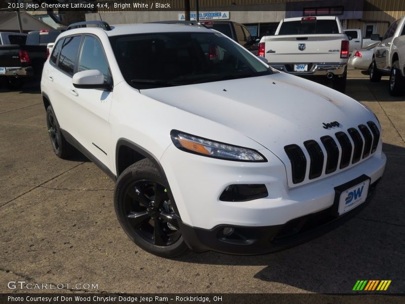 Bright White / Black 2018 Jeep Cherokee Latitude 4x4