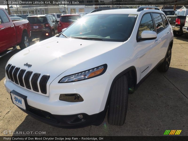 Bright White / Black 2018 Jeep Cherokee Latitude 4x4