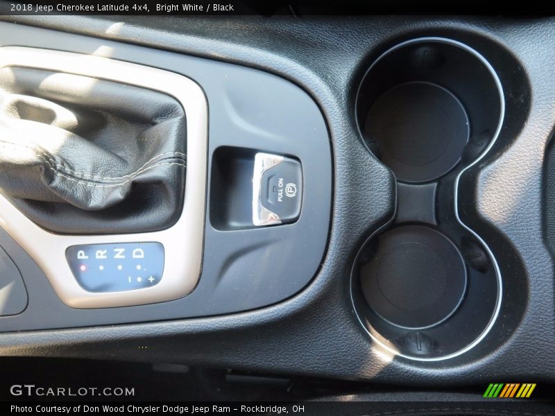 Bright White / Black 2018 Jeep Cherokee Latitude 4x4