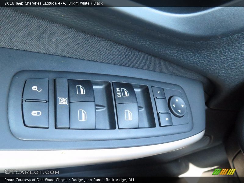 Bright White / Black 2018 Jeep Cherokee Latitude 4x4