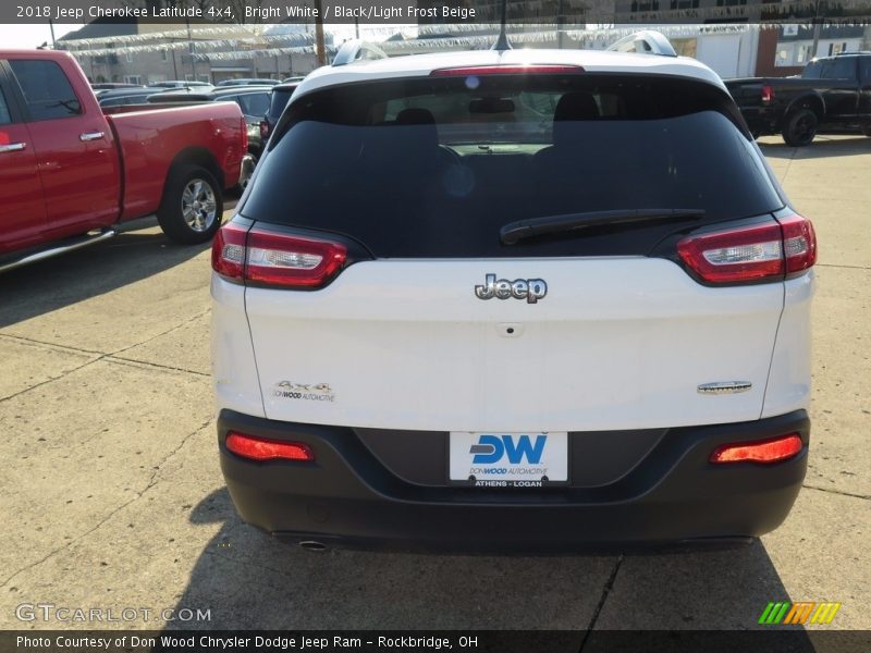 Bright White / Black/Light Frost Beige 2018 Jeep Cherokee Latitude 4x4