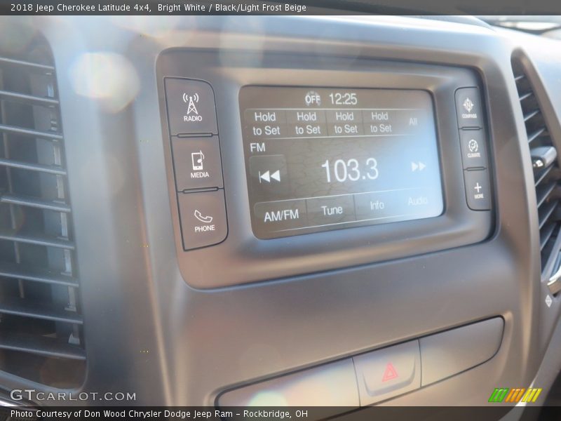 Bright White / Black/Light Frost Beige 2018 Jeep Cherokee Latitude 4x4