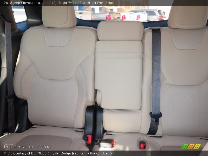 Bright White / Black/Light Frost Beige 2018 Jeep Cherokee Latitude 4x4