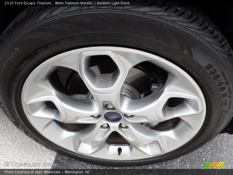 White Platinum Metallic / Medium Light Stone 2016 Ford Escape Titanium