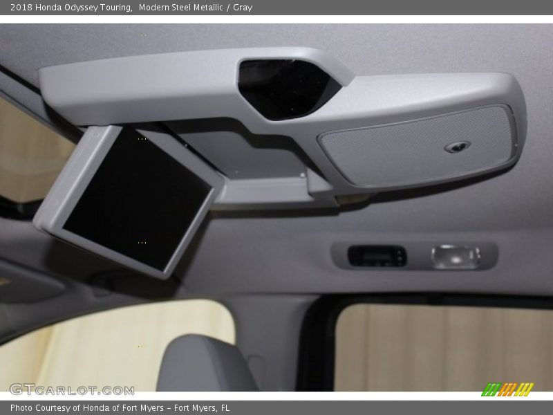 Modern Steel Metallic / Gray 2018 Honda Odyssey Touring