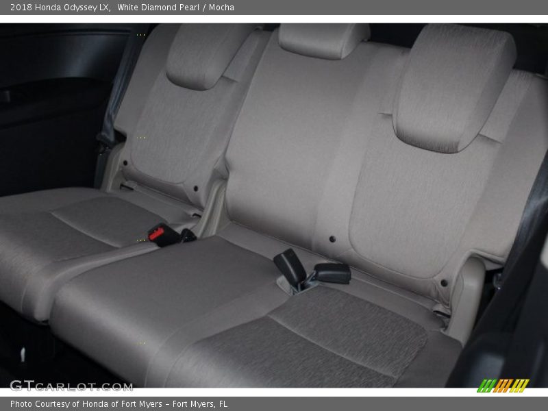 White Diamond Pearl / Mocha 2018 Honda Odyssey LX