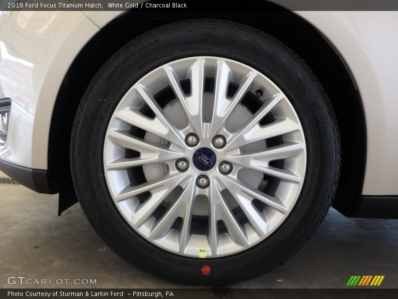White Gold / Charcoal Black 2018 Ford Focus Titanium Hatch