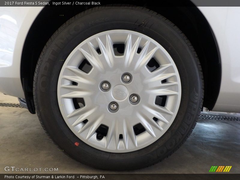 Ingot Silver / Charcoal Black 2017 Ford Fiesta S Sedan
