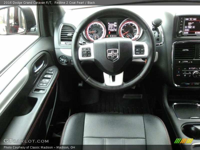 Redline 2 Coat Pearl / Black 2016 Dodge Grand Caravan R/T