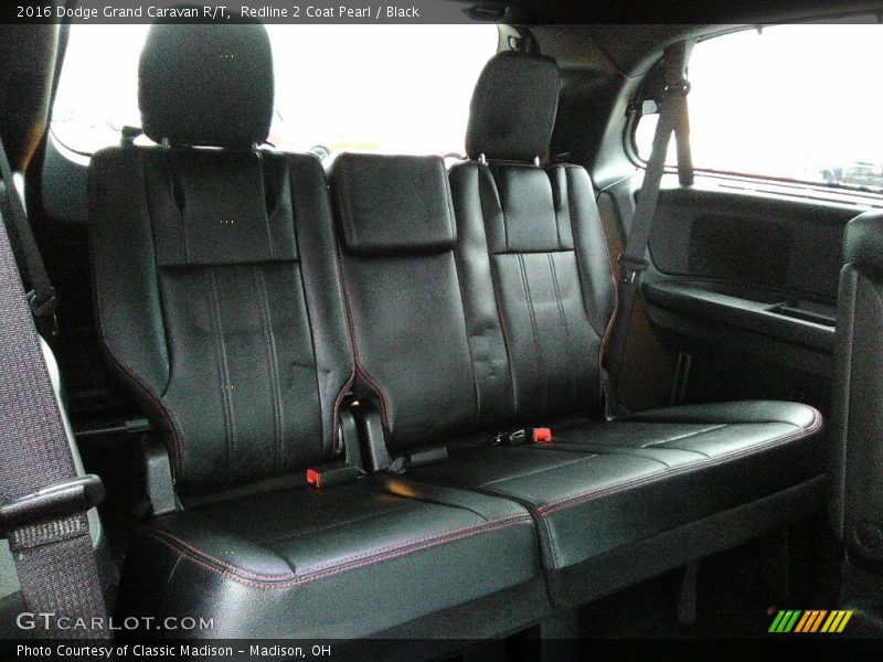 Redline 2 Coat Pearl / Black 2016 Dodge Grand Caravan R/T