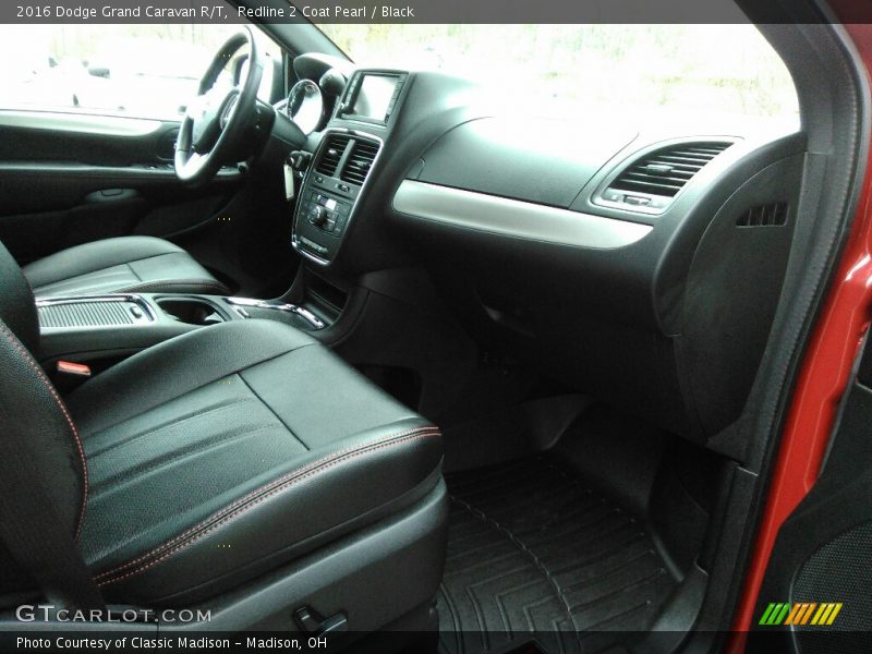 Redline 2 Coat Pearl / Black 2016 Dodge Grand Caravan R/T