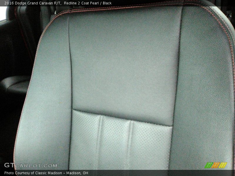 Redline 2 Coat Pearl / Black 2016 Dodge Grand Caravan R/T