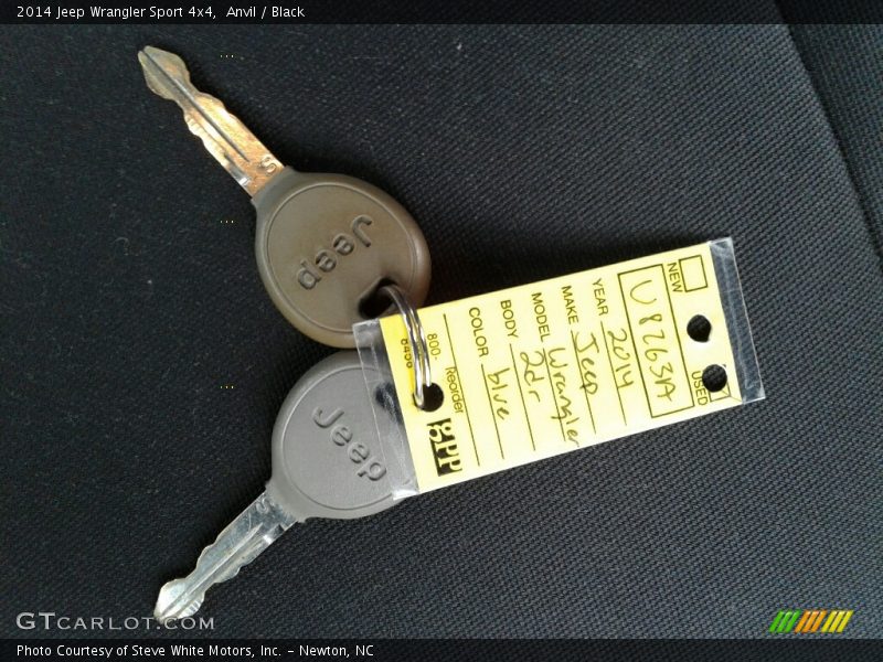 Anvil / Black 2014 Jeep Wrangler Sport 4x4