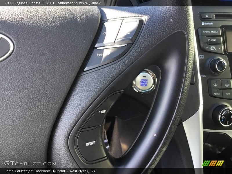 Shimmering White / Black 2013 Hyundai Sonata SE 2.0T