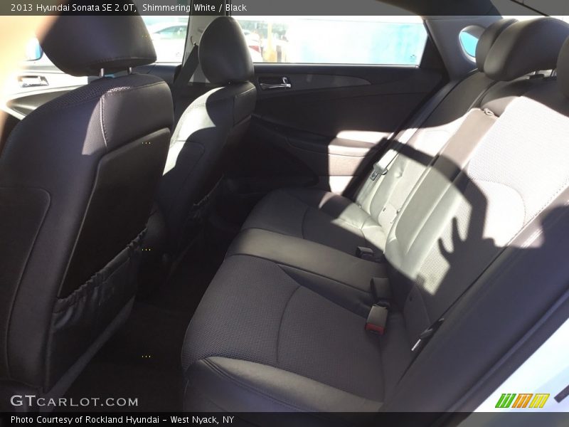 Shimmering White / Black 2013 Hyundai Sonata SE 2.0T