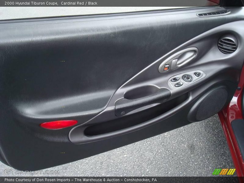 Cardinal Red / Black 2000 Hyundai Tiburon Coupe