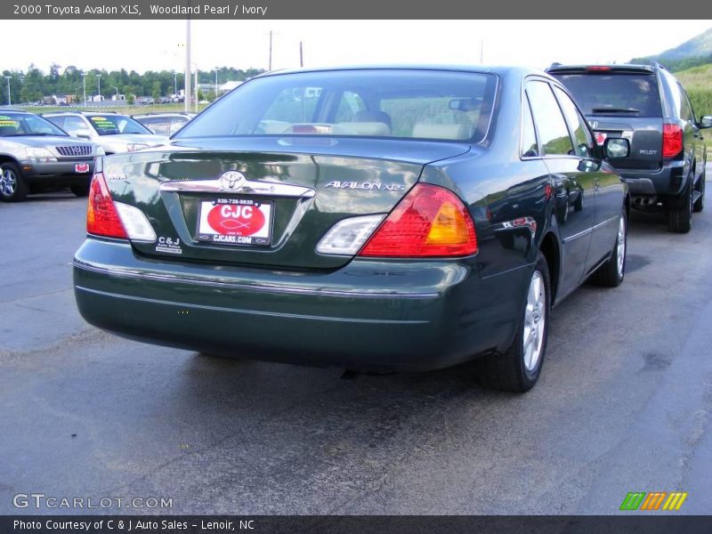 Woodland Pearl / Ivory 2000 Toyota Avalon XLS