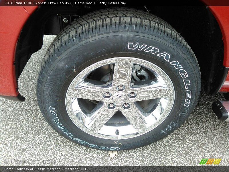 Flame Red / Black/Diesel Gray 2018 Ram 1500 Express Crew Cab 4x4