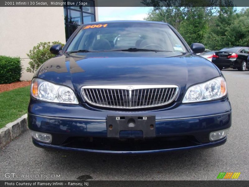 Midnight Blue / Sage 2001 Infiniti I 30 Sedan