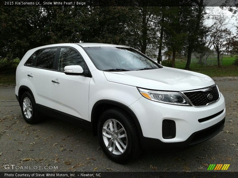 Snow White Pearl / Beige 2015 Kia Sorento LX