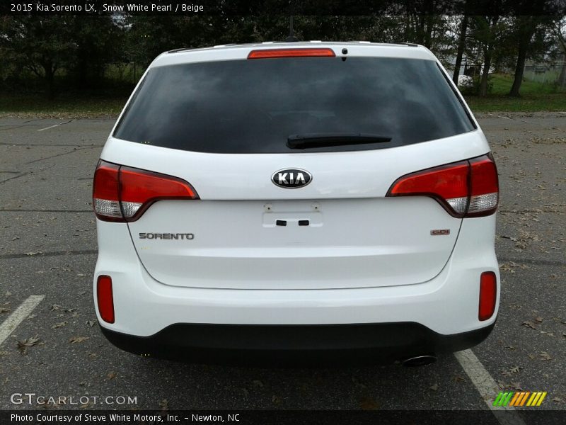 Snow White Pearl / Beige 2015 Kia Sorento LX