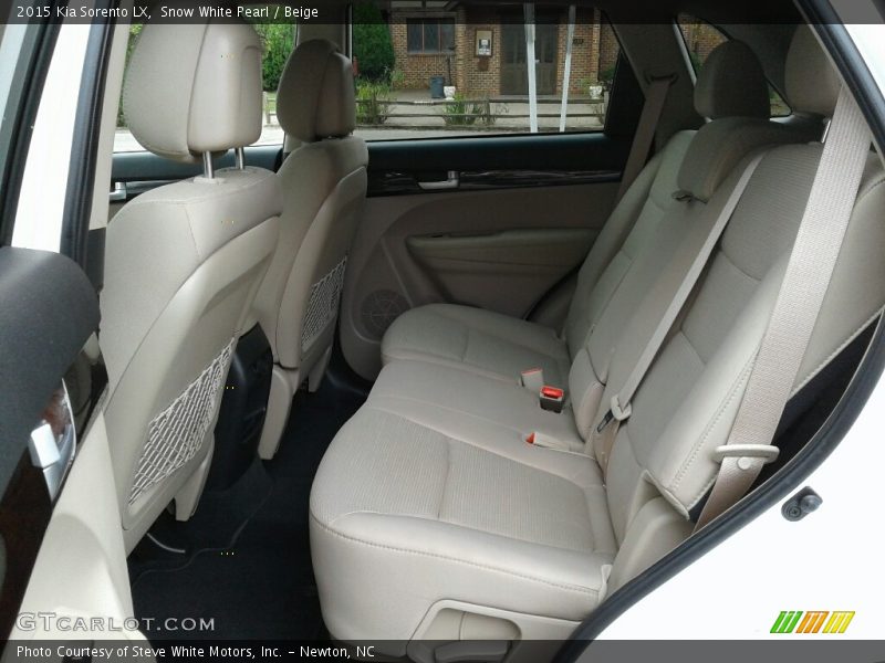 Snow White Pearl / Beige 2015 Kia Sorento LX