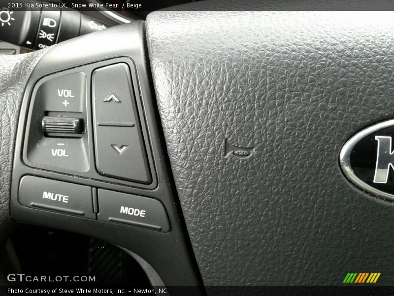 Snow White Pearl / Beige 2015 Kia Sorento LX