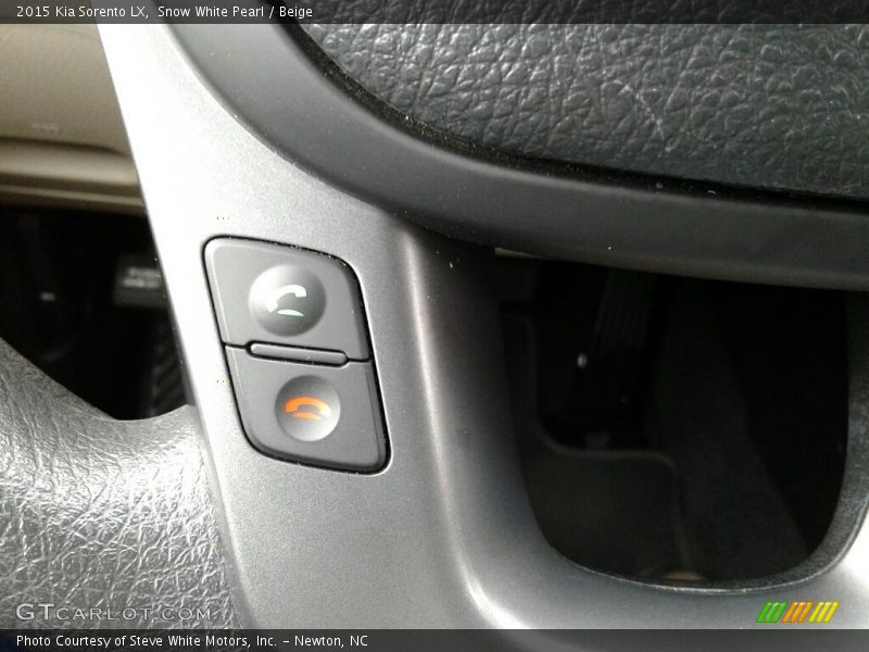 Snow White Pearl / Beige 2015 Kia Sorento LX