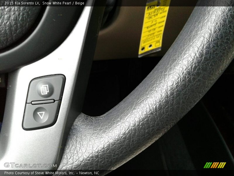 Snow White Pearl / Beige 2015 Kia Sorento LX