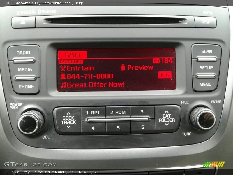 Snow White Pearl / Beige 2015 Kia Sorento LX