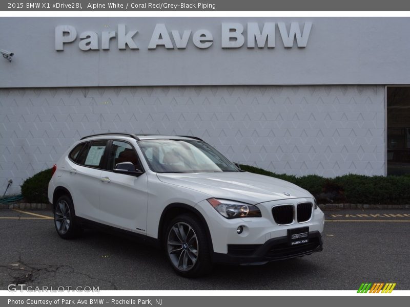 Alpine White / Coral Red/Grey-Black Piping 2015 BMW X1 xDrive28i