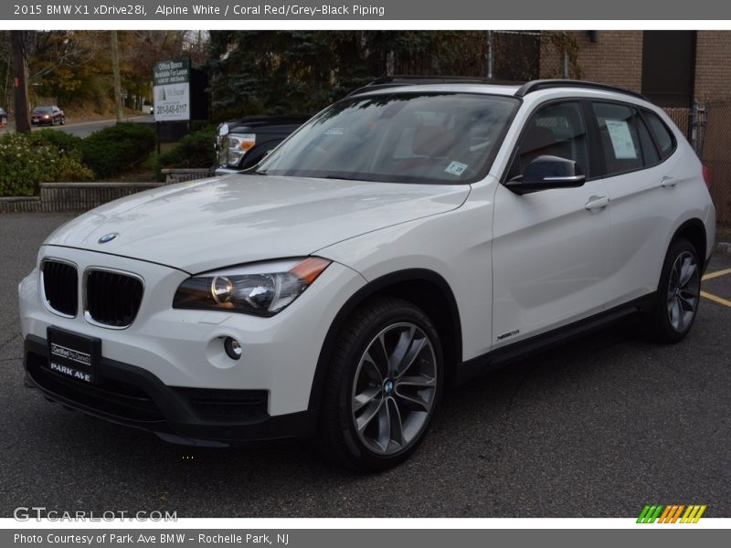 Alpine White / Coral Red/Grey-Black Piping 2015 BMW X1 xDrive28i