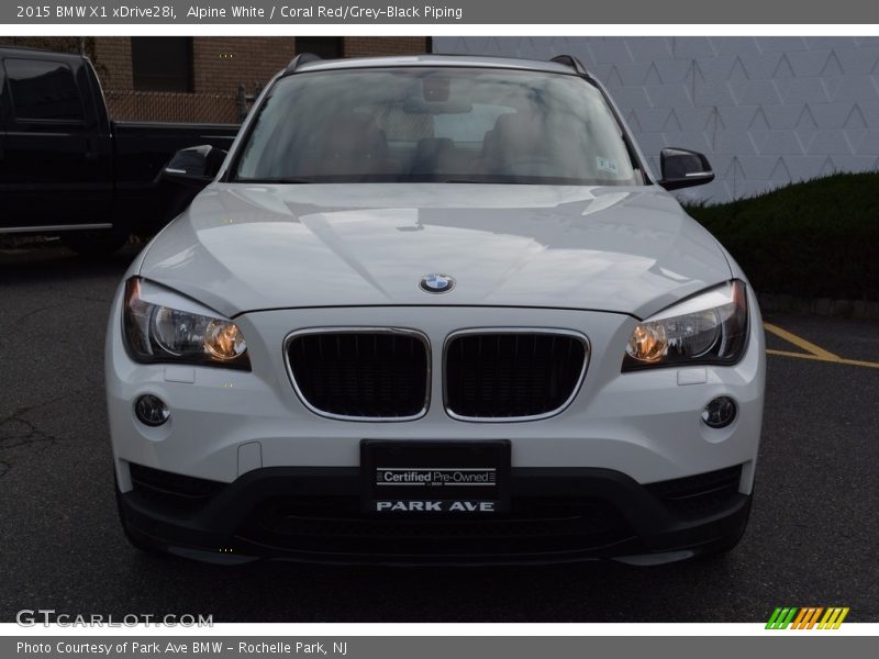 Alpine White / Coral Red/Grey-Black Piping 2015 BMW X1 xDrive28i