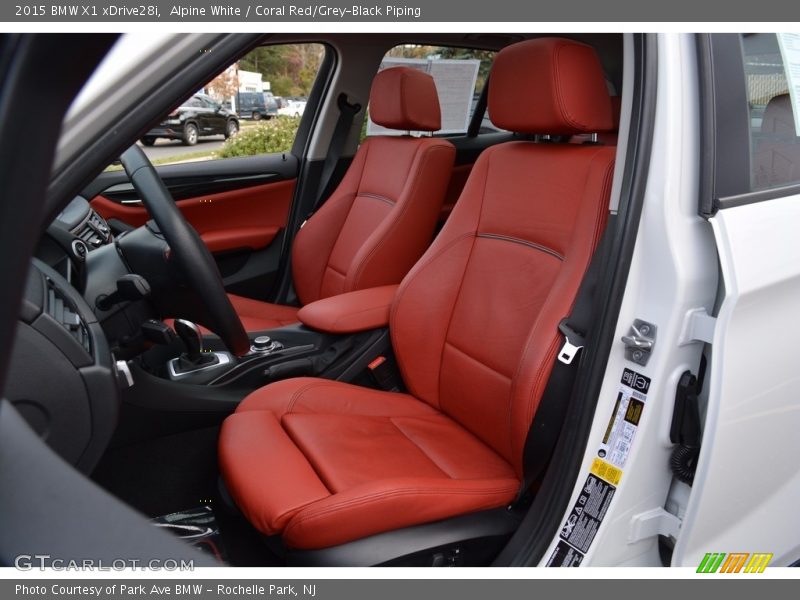 Alpine White / Coral Red/Grey-Black Piping 2015 BMW X1 xDrive28i