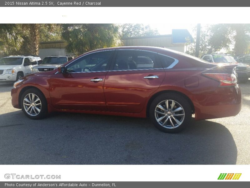 Cayenne Red / Charcoal 2015 Nissan Altima 2.5 SV