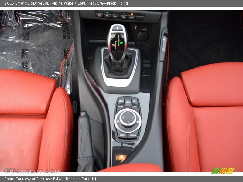 Alpine White / Coral Red/Grey-Black Piping 2015 BMW X1 xDrive28i