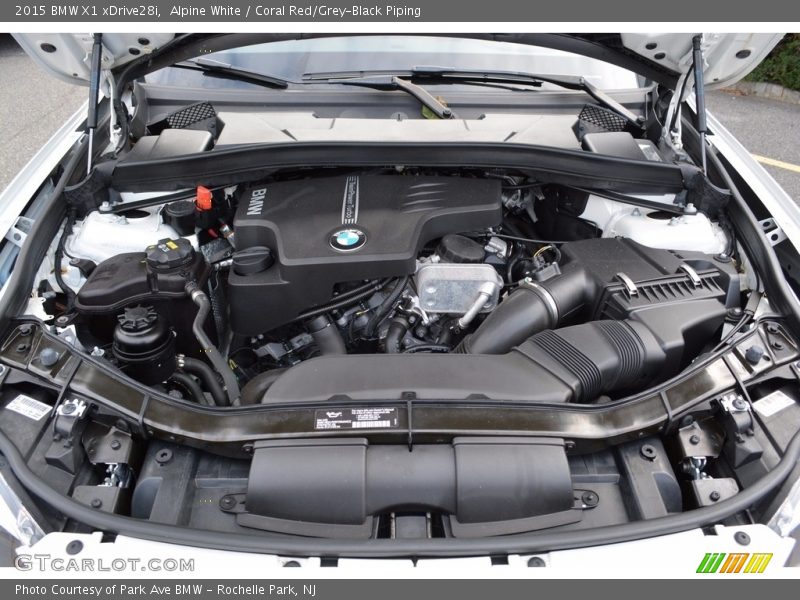 Alpine White / Coral Red/Grey-Black Piping 2015 BMW X1 xDrive28i