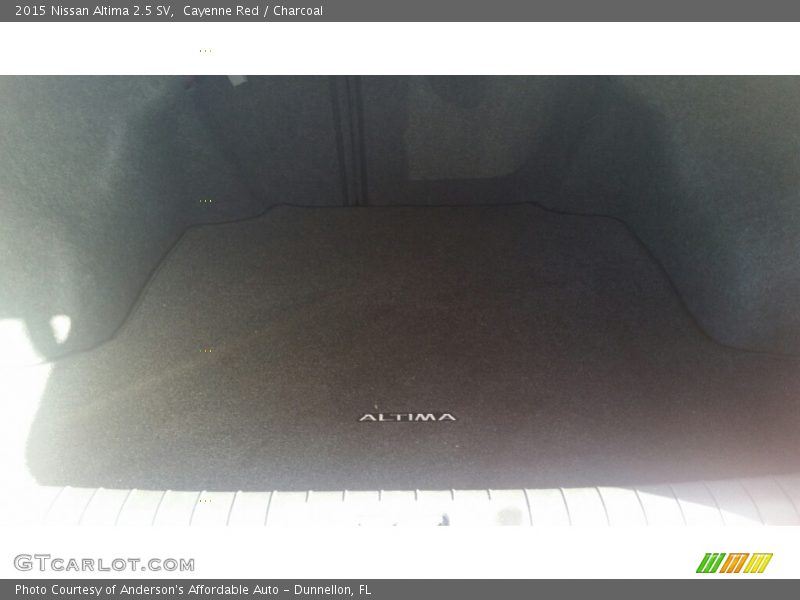 Cayenne Red / Charcoal 2015 Nissan Altima 2.5 SV