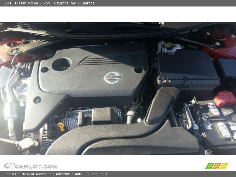 Cayenne Red / Charcoal 2015 Nissan Altima 2.5 SV