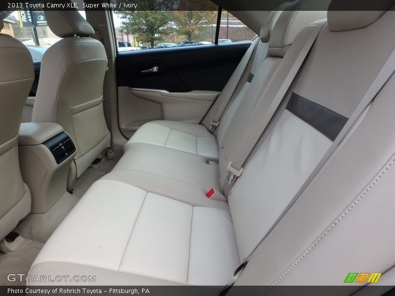 Super White / Ivory 2013 Toyota Camry XLE