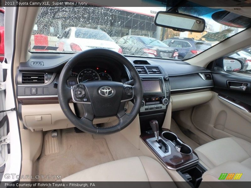 Super White / Ivory 2013 Toyota Camry XLE