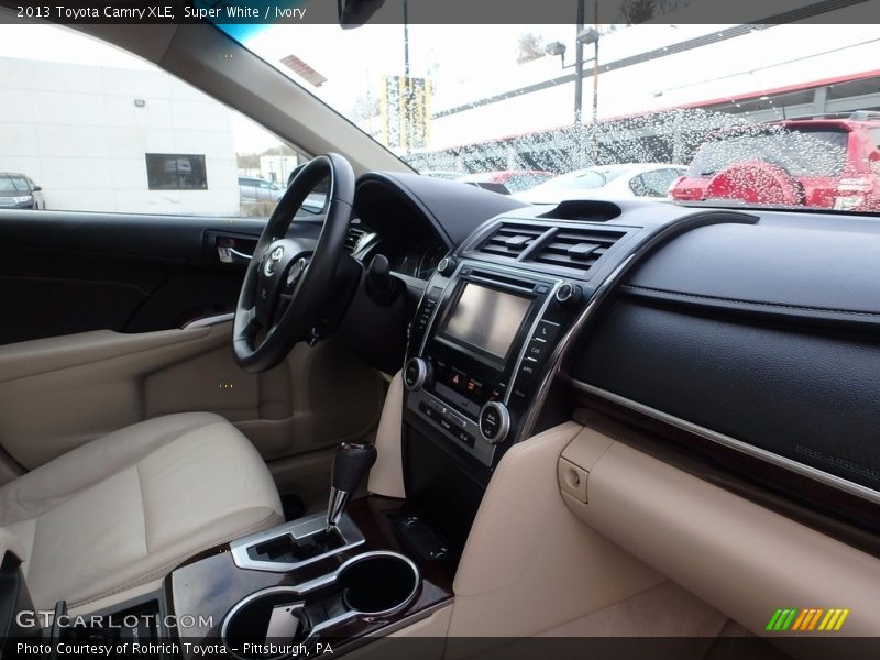 Super White / Ivory 2013 Toyota Camry XLE