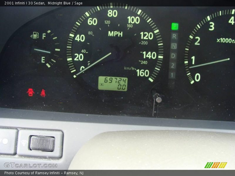 Midnight Blue / Sage 2001 Infiniti I 30 Sedan