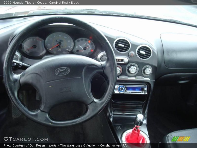 Cardinal Red / Black 2000 Hyundai Tiburon Coupe