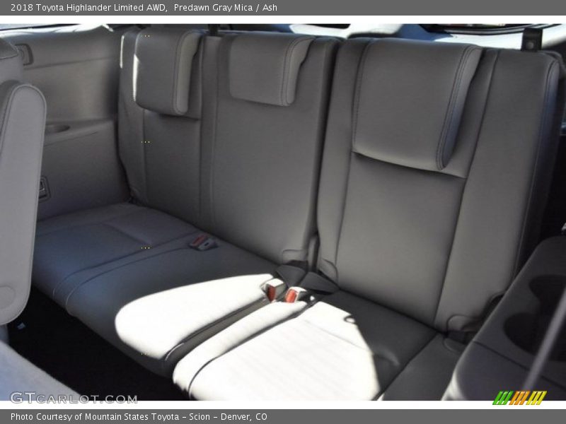 Predawn Gray Mica / Ash 2018 Toyota Highlander Limited AWD