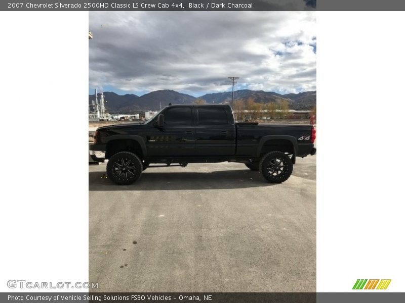 Black / Dark Charcoal 2007 Chevrolet Silverado 2500HD Classic LS Crew Cab 4x4