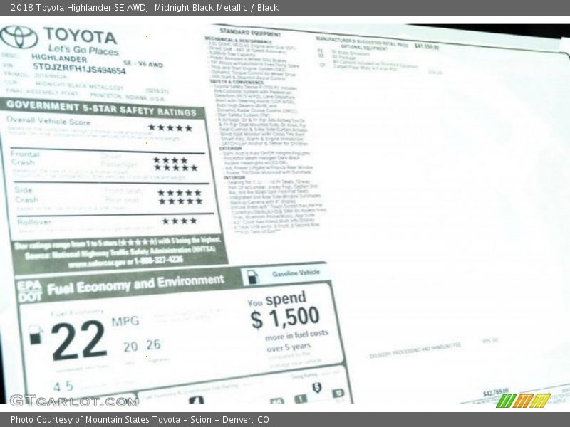 Midnight Black Metallic / Black 2018 Toyota Highlander SE AWD