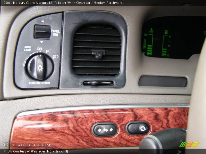 Vibrant White Clearcoat / Medium Parchment 2001 Mercury Grand Marquis LS